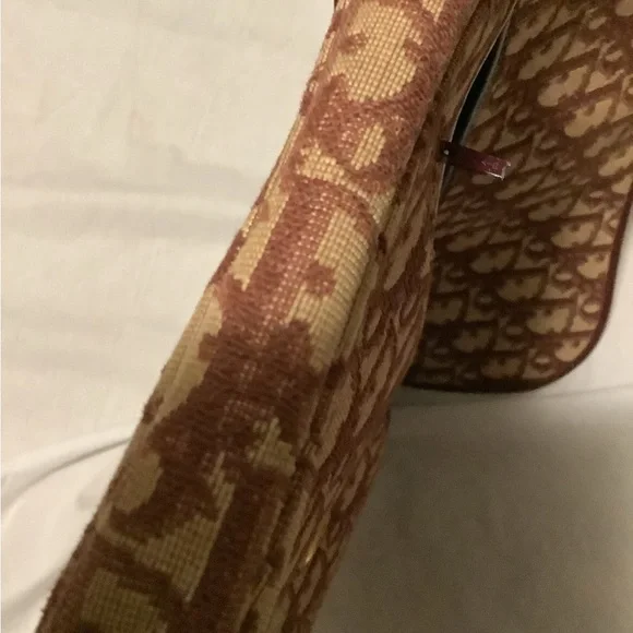 Christian Dior - Picture 13 of 15